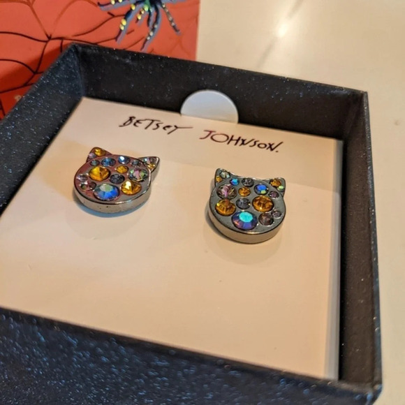 BETSEY JOHNSON SET Halloween Cat Head Crystals in Gunmetal Earrings Necklace NWT - Picture 11 of 13